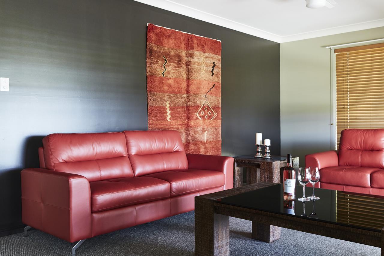 Ridgemill Estate Aparthotel Stanthorpe Bagian luar foto