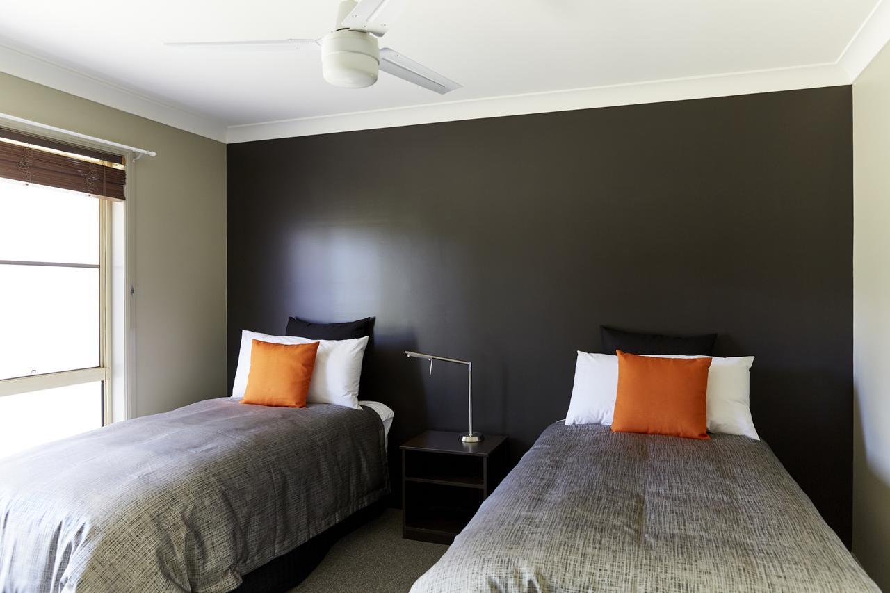 Ridgemill Estate Aparthotel Stanthorpe Bagian luar foto